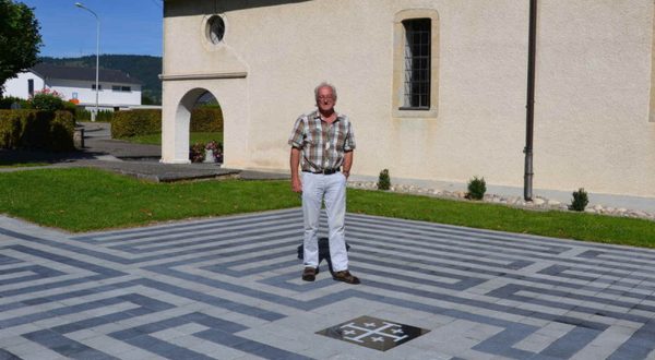 Le labyrinthe des mérovingiens à St-Hubert, Bassecourt